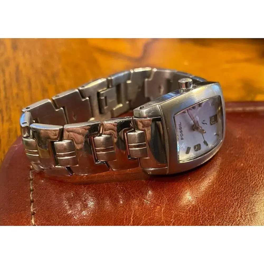 Women's 23mm Brushed Metal Tone Fossil F2 watchES-9555, Date Window, WR 30M